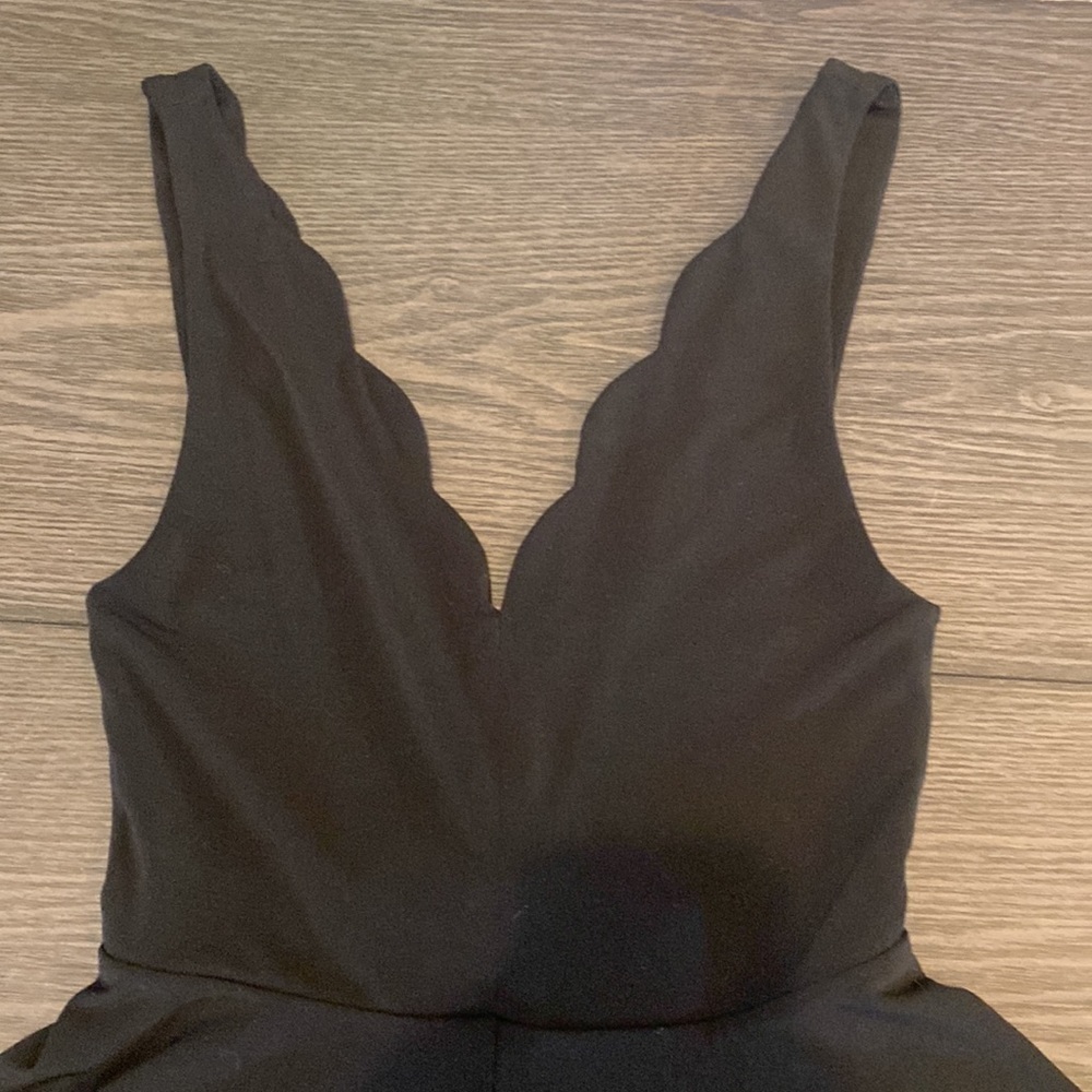 Kimchi Blue black sleeveless romper. Sz S. Dress/shorts. Scalloped straps. - Picture 7 of 16